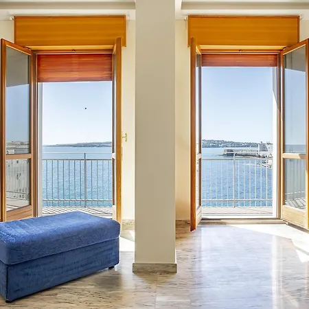 Ortigia Seafront Apartment By Wonderful Italy Syracuse Exterior photo